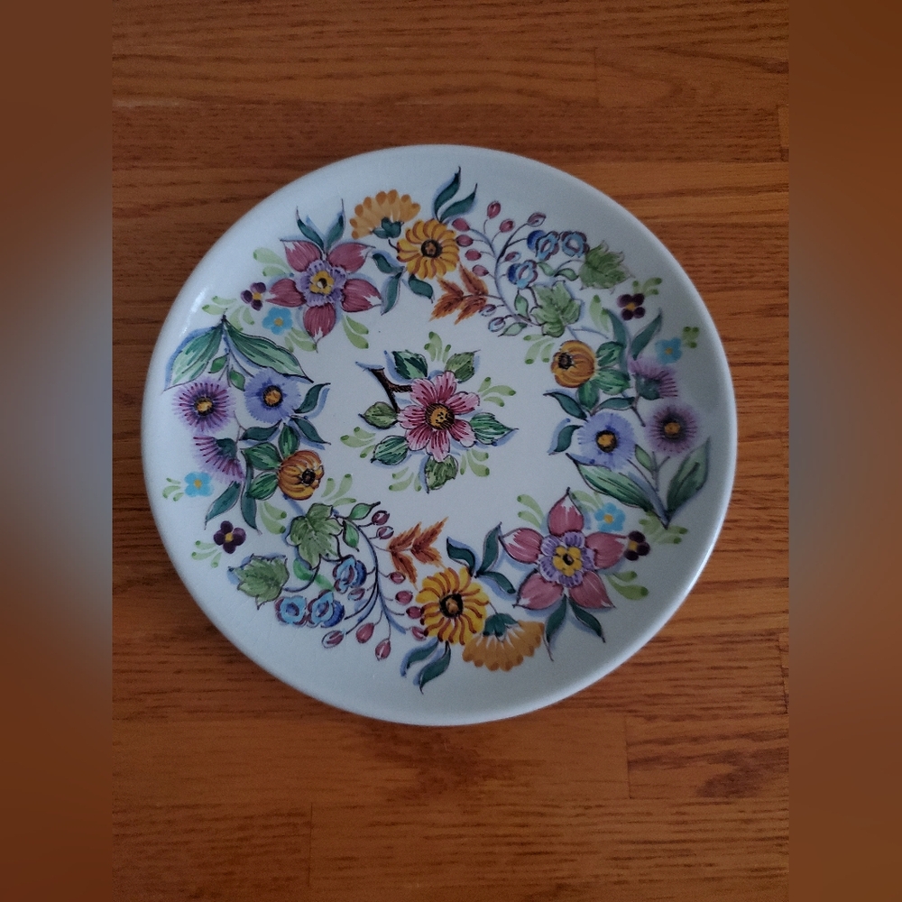 Charming Pink and White Floral Dinnerware Plate